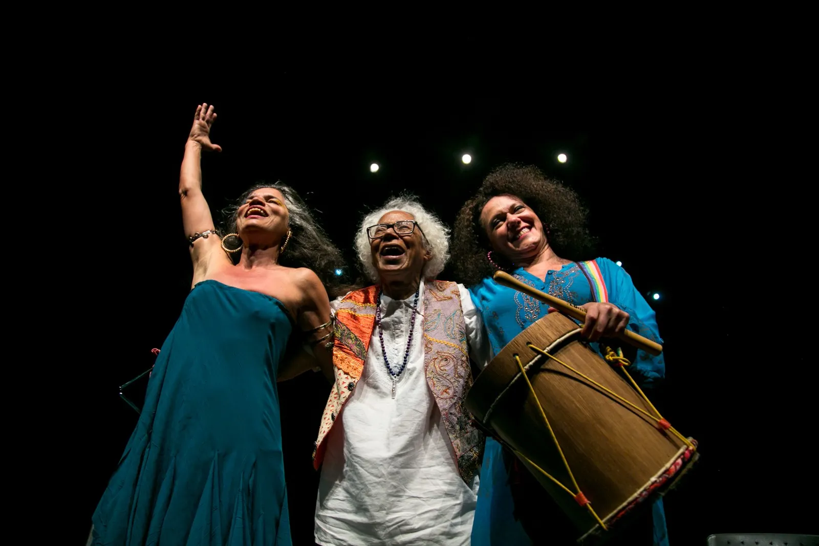 As Líricas Transcedentes, com Déa Trancoso (dir), Cátia de França e Ceumar. (Crédito: Reprodução)