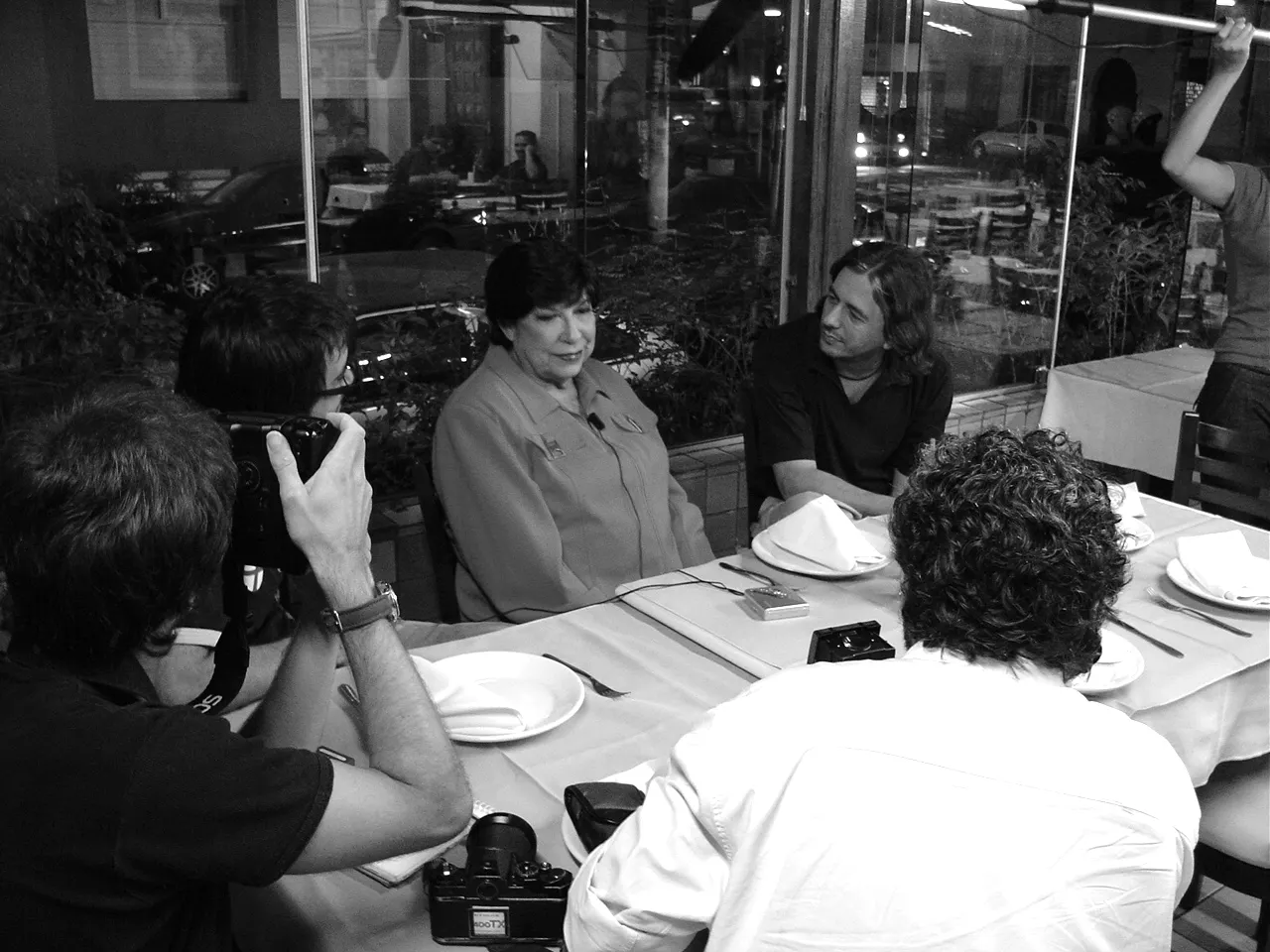 Inezita Barroso e a equipe do Gafieiras. (Crédito: Fernando de Almeida)